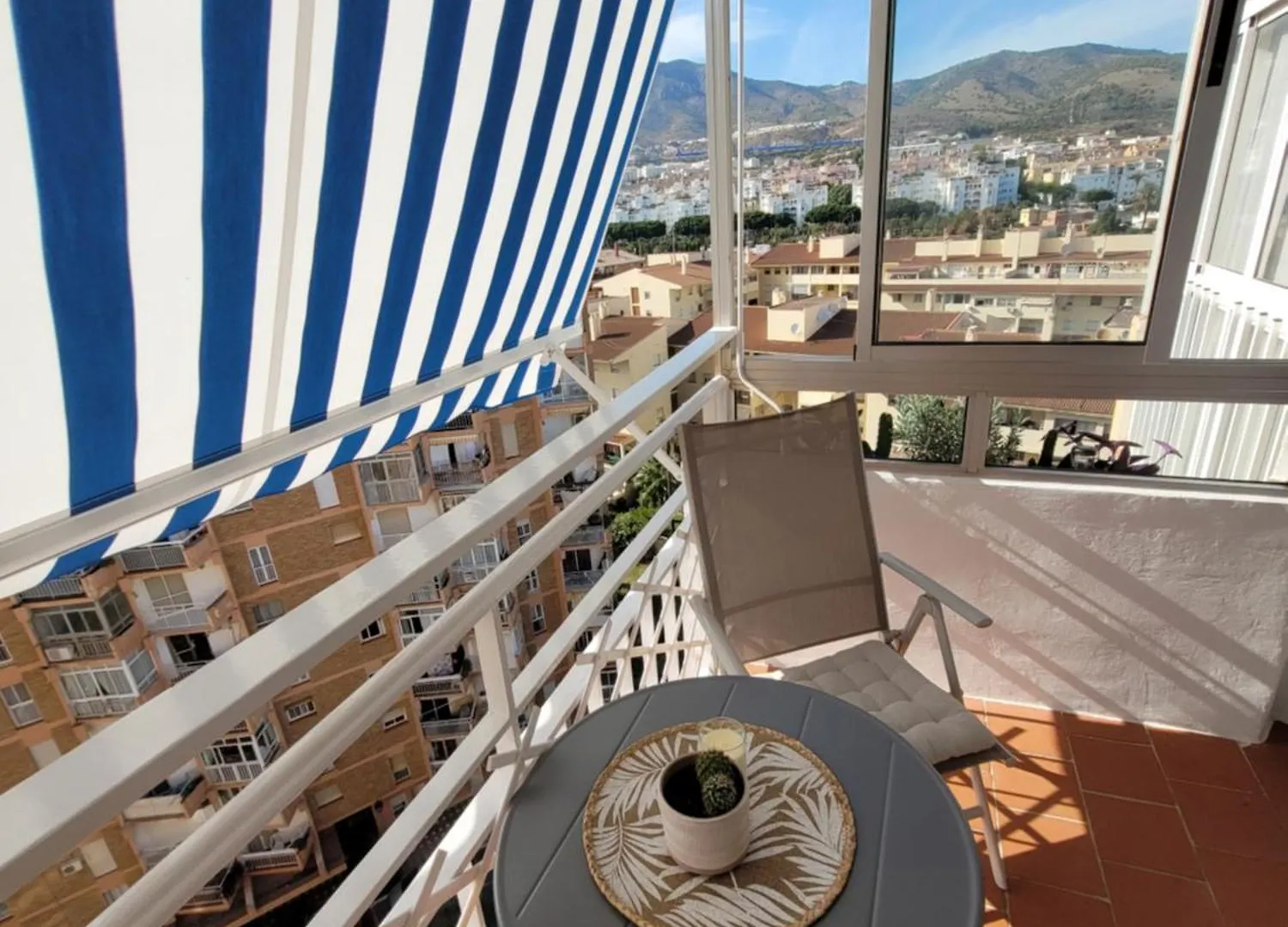 Attico Acuario, 2 Bathrooms Top Floor Appartment With Sea And Mountain Views Benalmadena Apartment